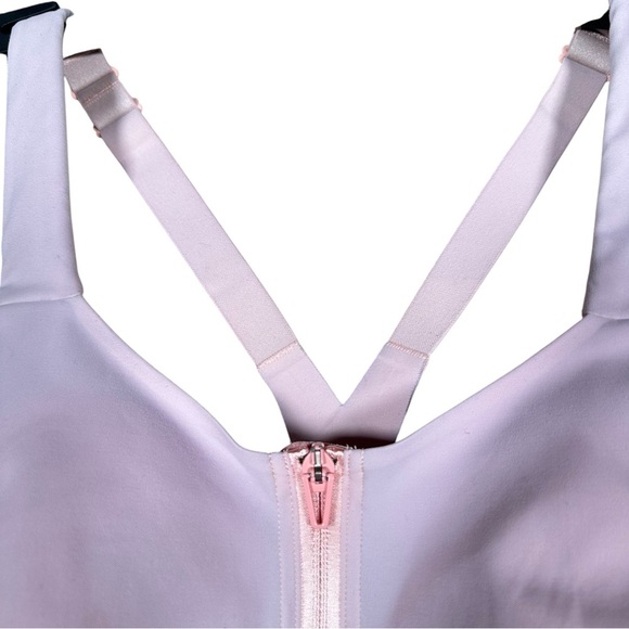 VICTORIA SECRET Knockout Full Support Front Closure Sports Bra in pastel pink - Picture 4 of 9